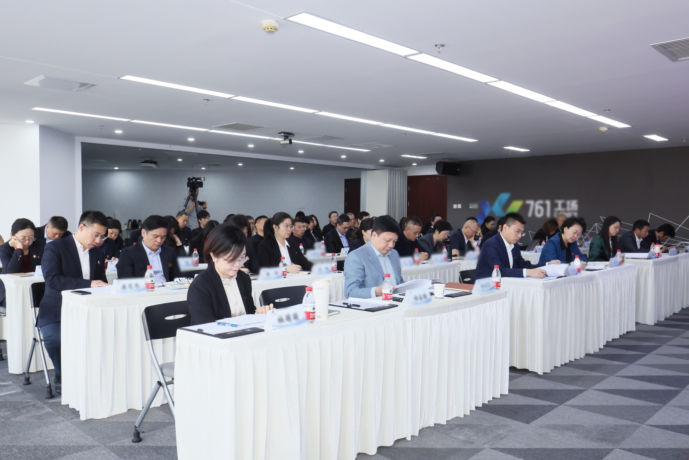 稳中求进 砥砺前行 PG官方网站-PG（中国）一站式服务官方网站召开2025